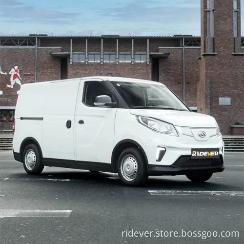 Ridever Good Prices 2022 Saic Maxus EV30 Truck 308 Kms Pure Electric Range Mini Cargo Electric Power Used New Cars Used Car in USA